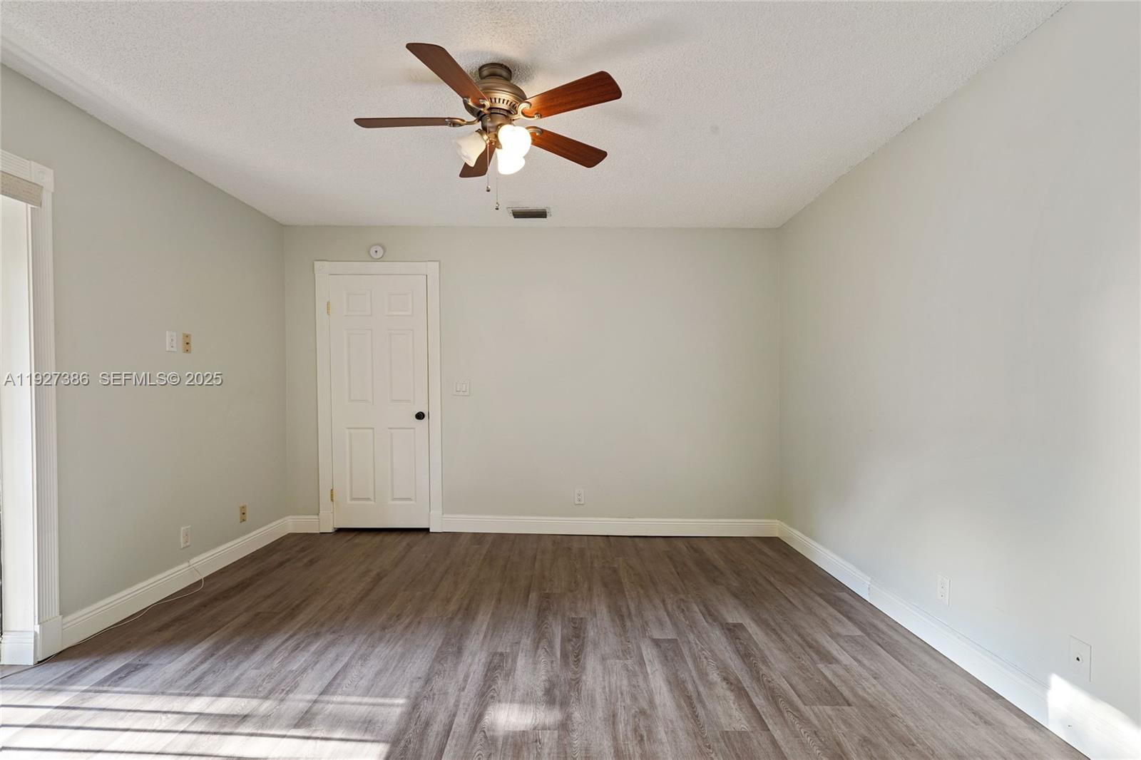 KARANDA VILLAGE III-B CON - Residential