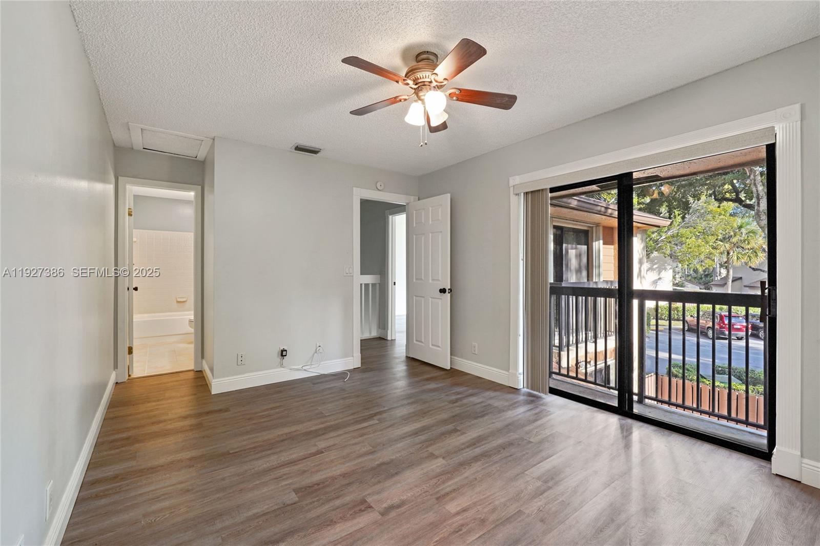 KARANDA VILLAGE III-B CON - Residential