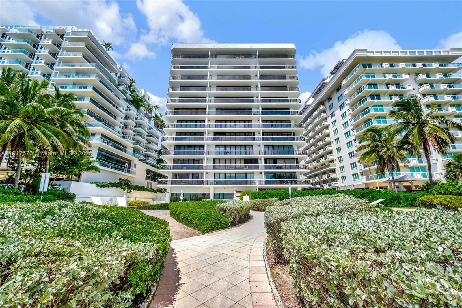 THE WAVES CONDO - Residential Lease
