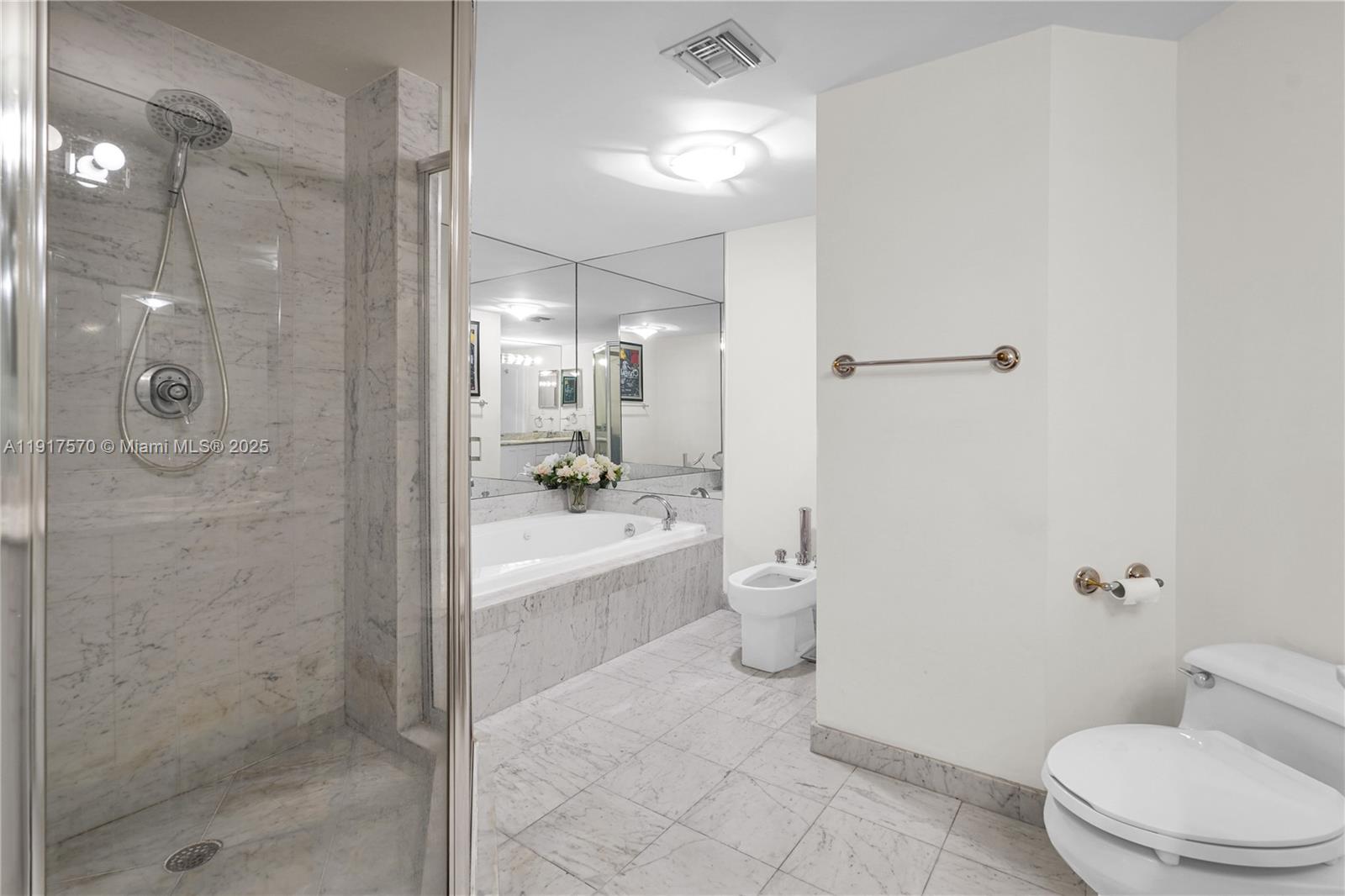 THE WAVES CONDO - Residential Lease