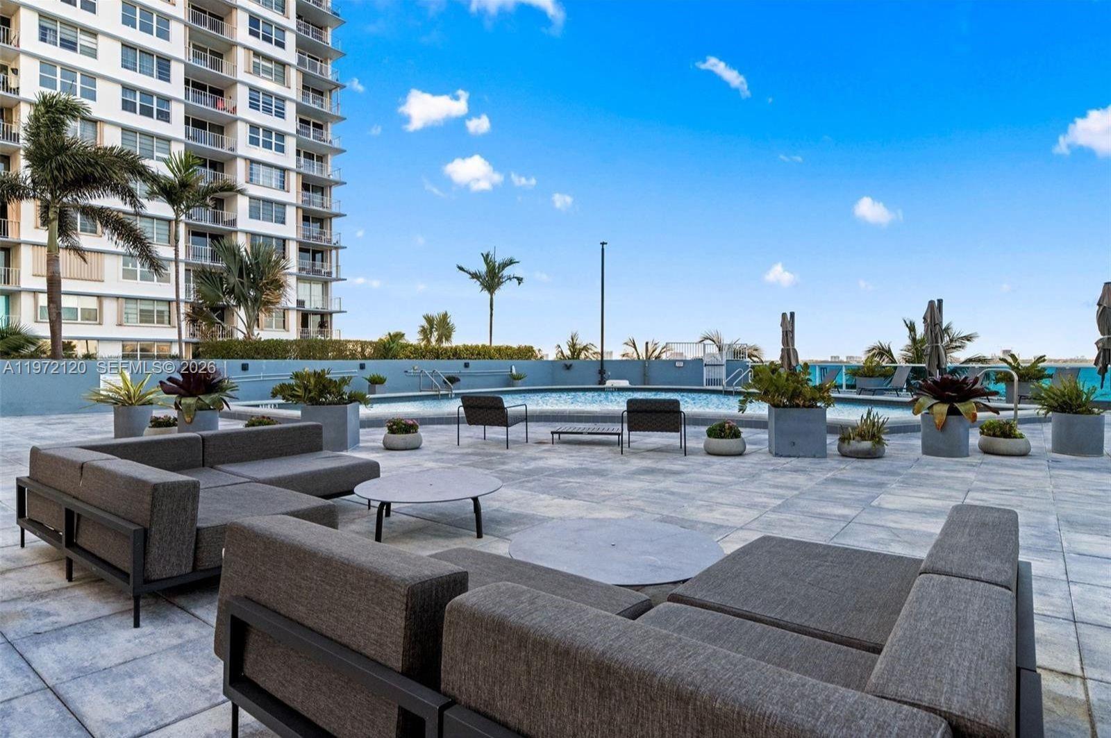 THE BRIDGEWATER CONDO - Residential