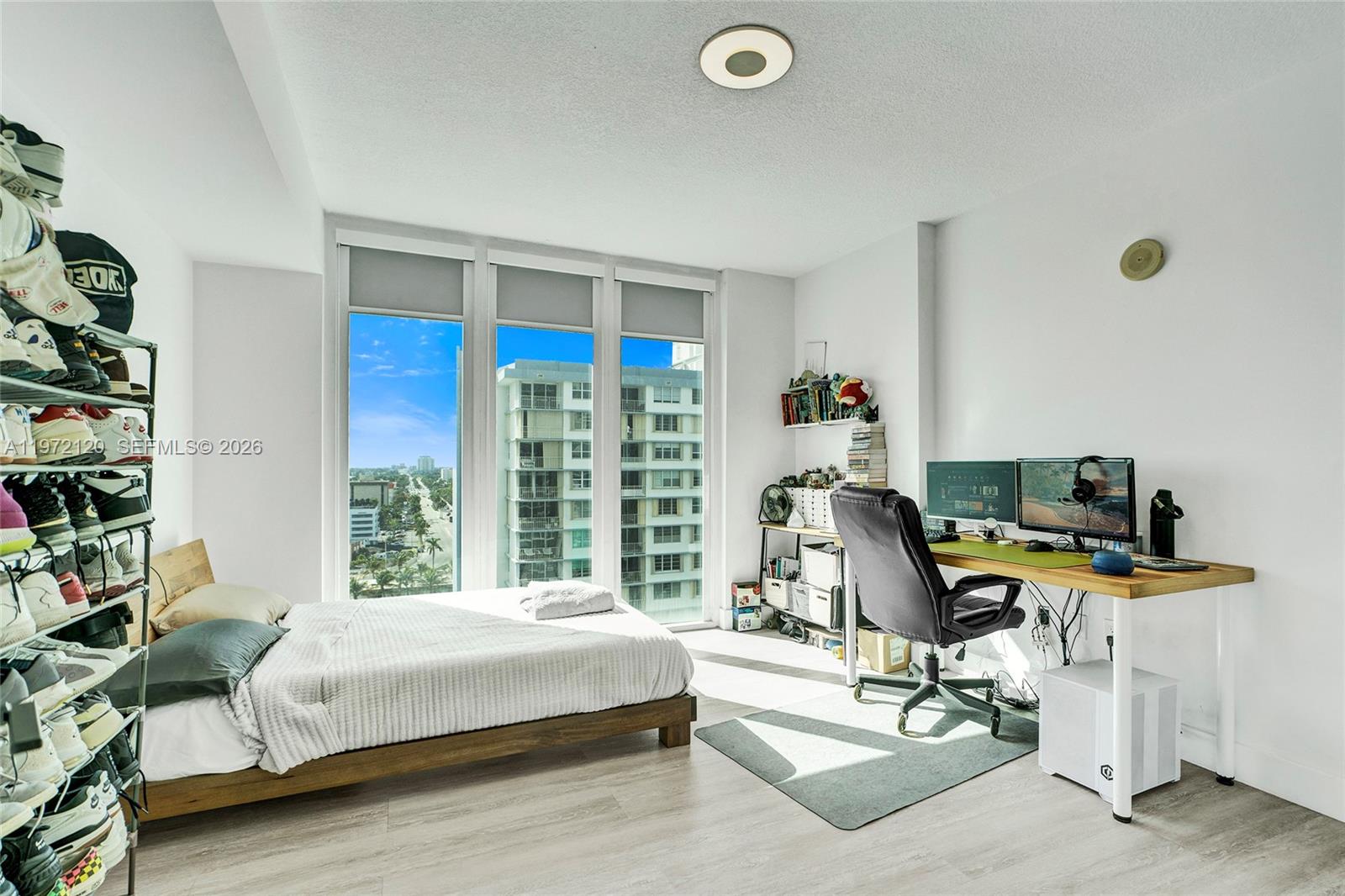 THE BRIDGEWATER CONDO - Residential