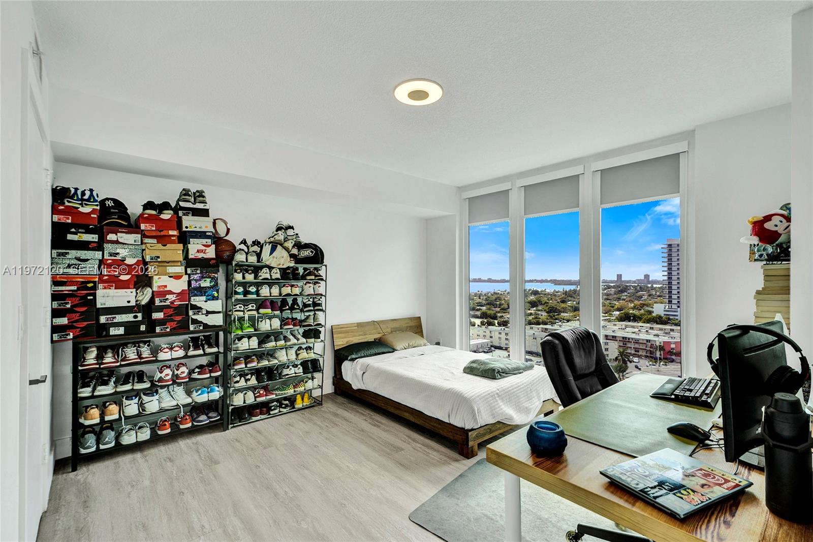 THE BRIDGEWATER CONDO - Residential