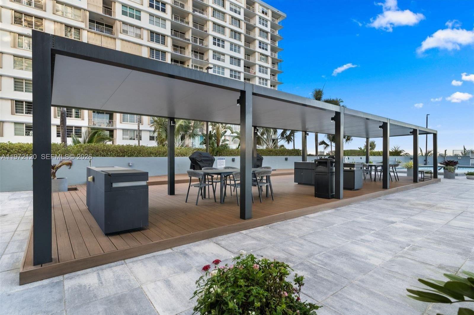 THE BRIDGEWATER CONDO - Residential