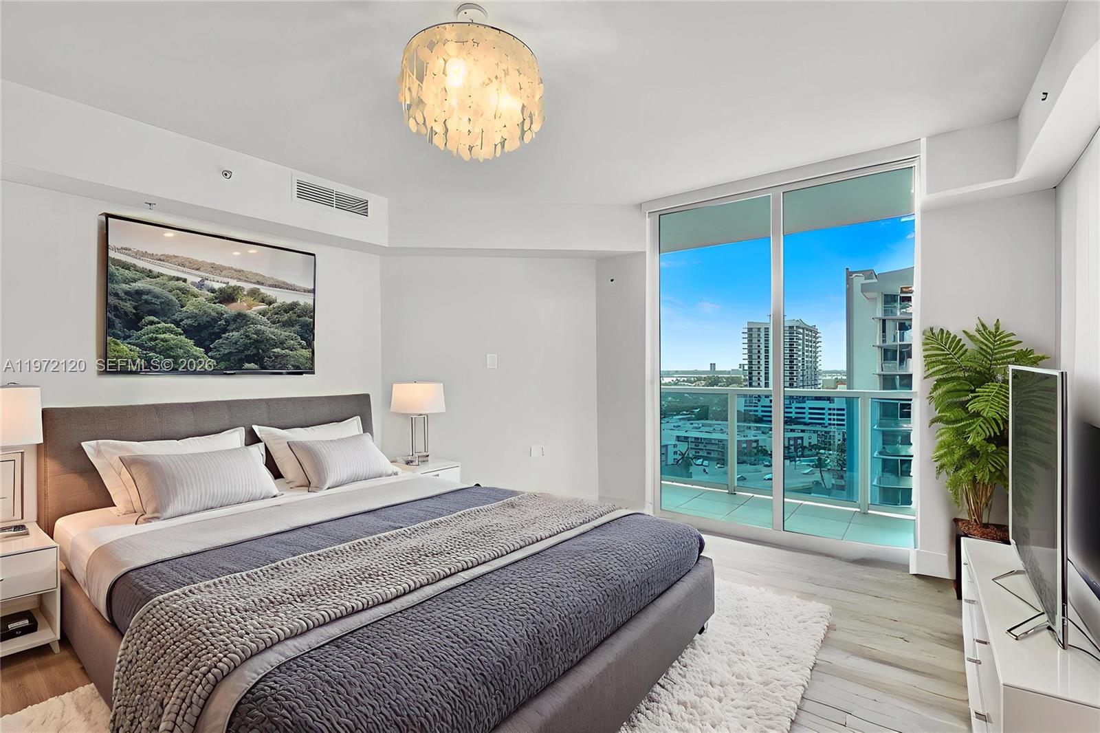 1881 79th St Cswy 1404