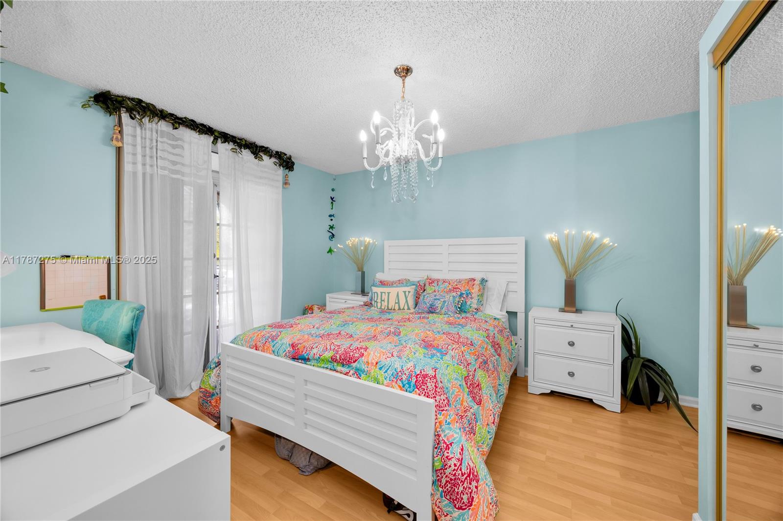 UNIVERSITY INN CONDO - Residential