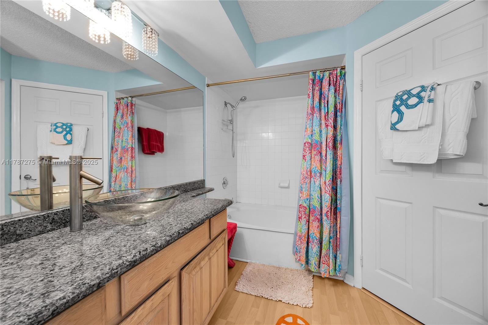 UNIVERSITY INN CONDO - Residential
