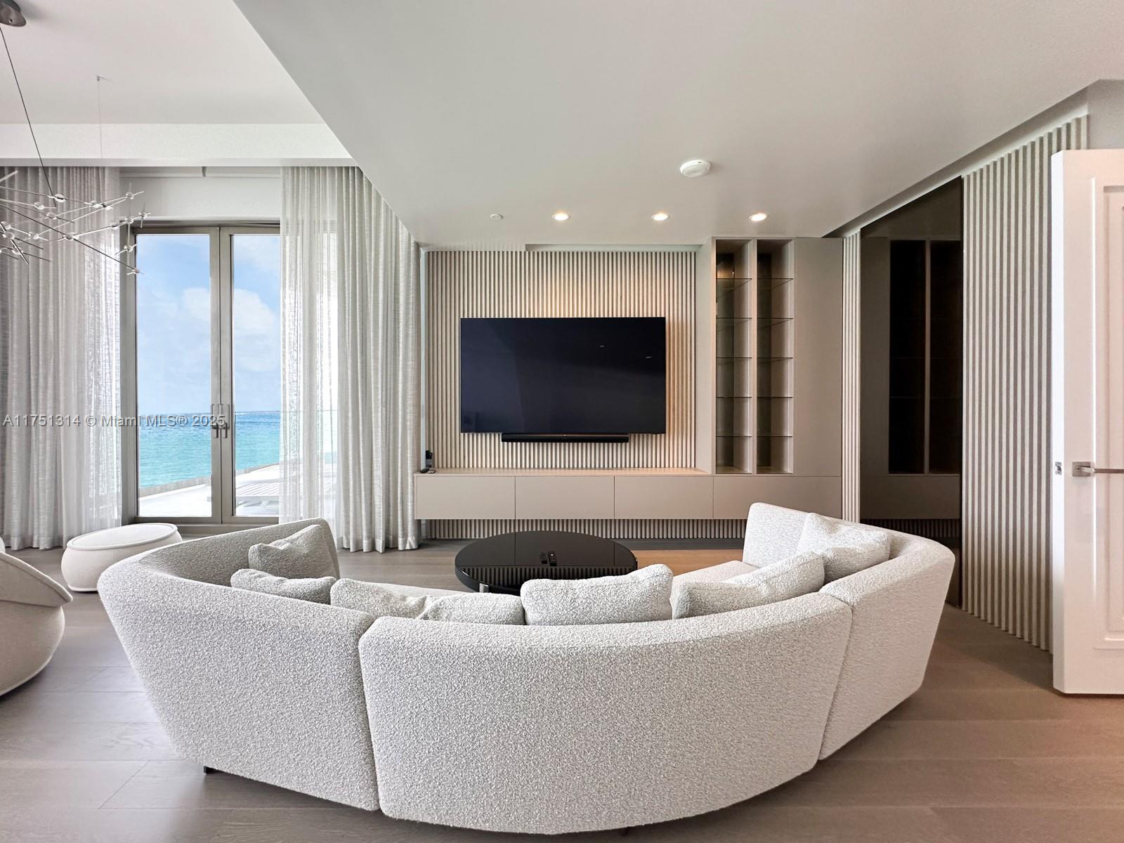 NORTH BISCAYNE BEACH AMEN - Residential