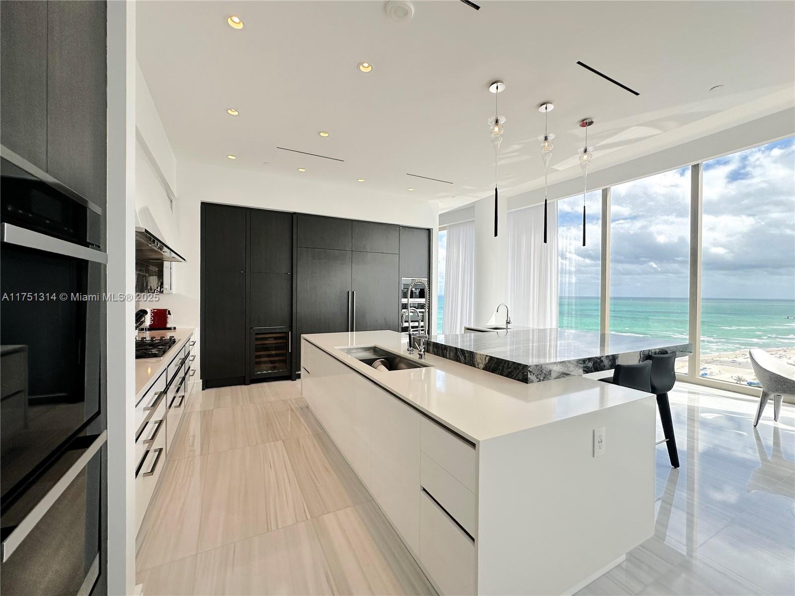NORTH BISCAYNE BEACH AMEN - Residential