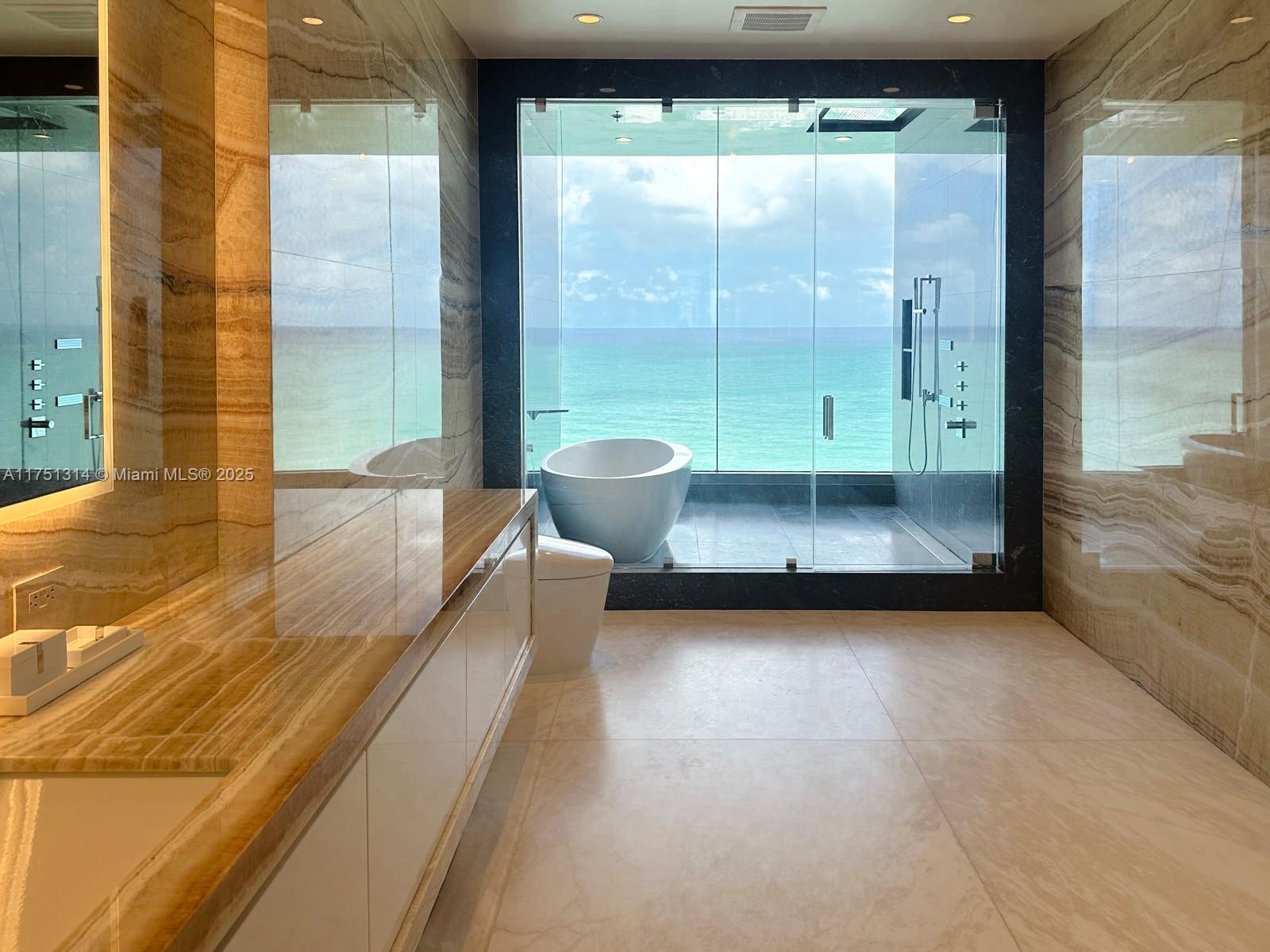 NORTH BISCAYNE BEACH AMEN - Residential