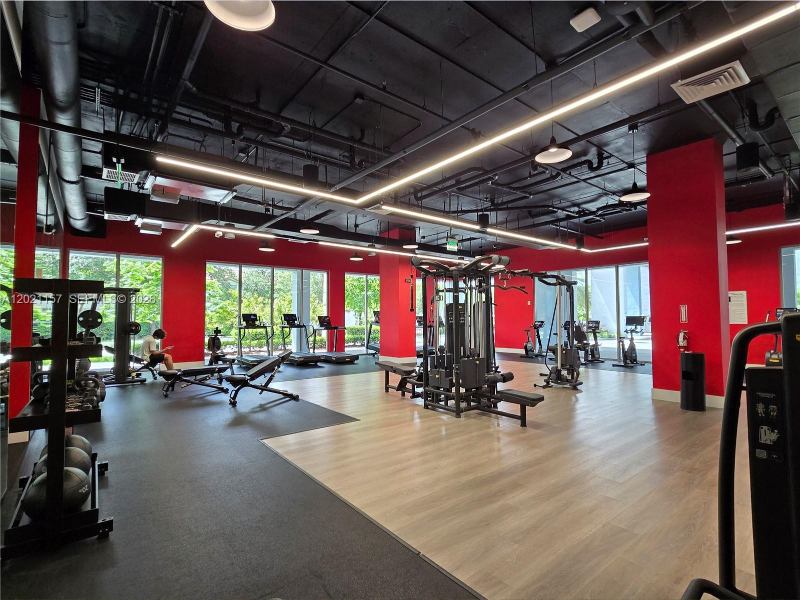 MIDTOWN AT DORAL - Residential