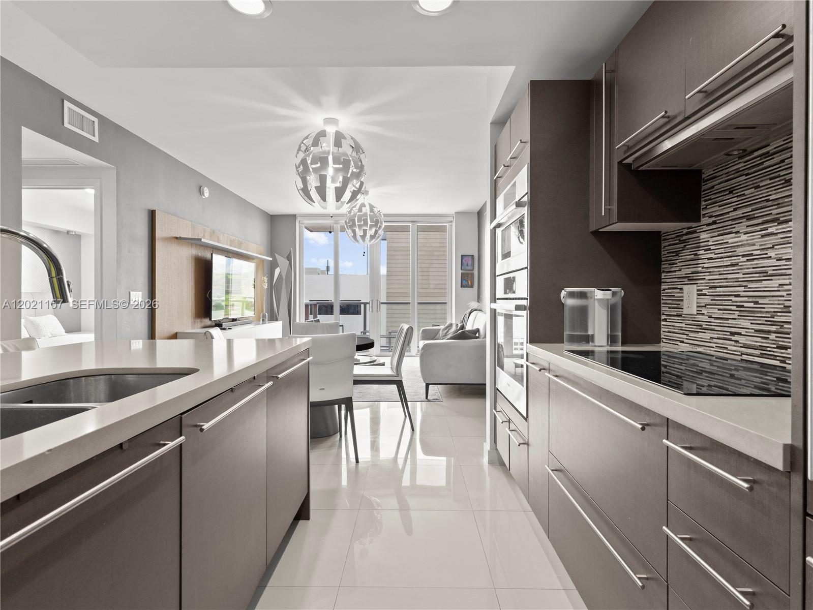 MIDTOWN AT DORAL - Residential