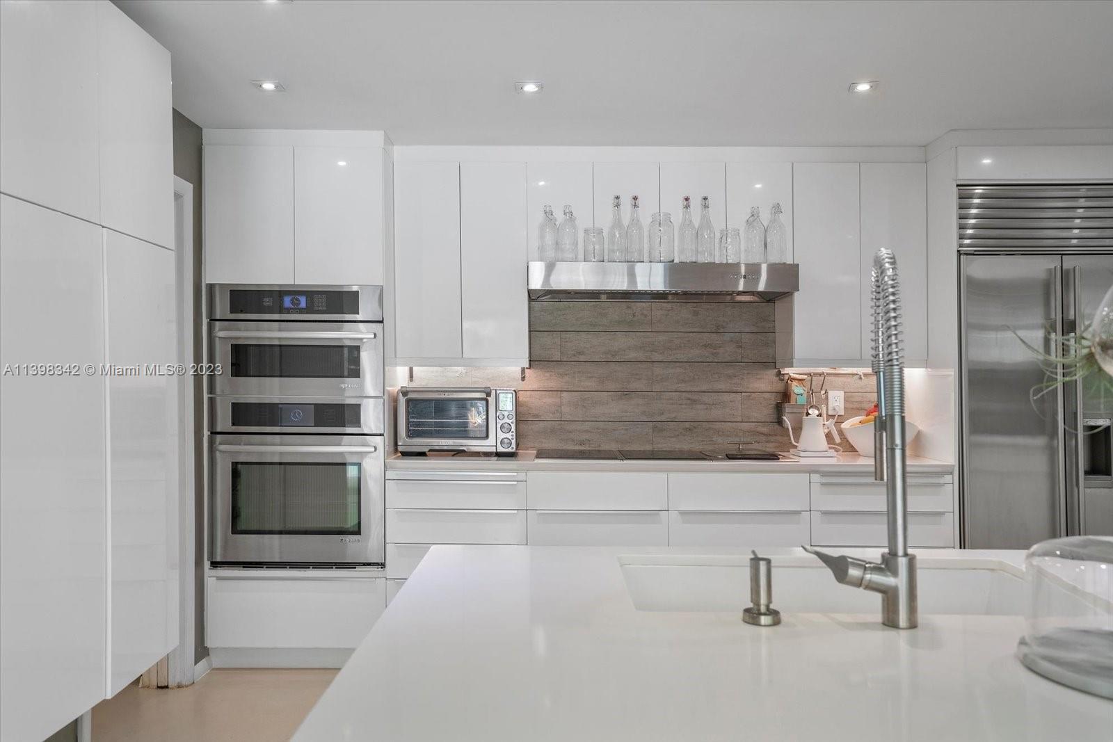 MIAMI SHORES SEC 3 - Residential