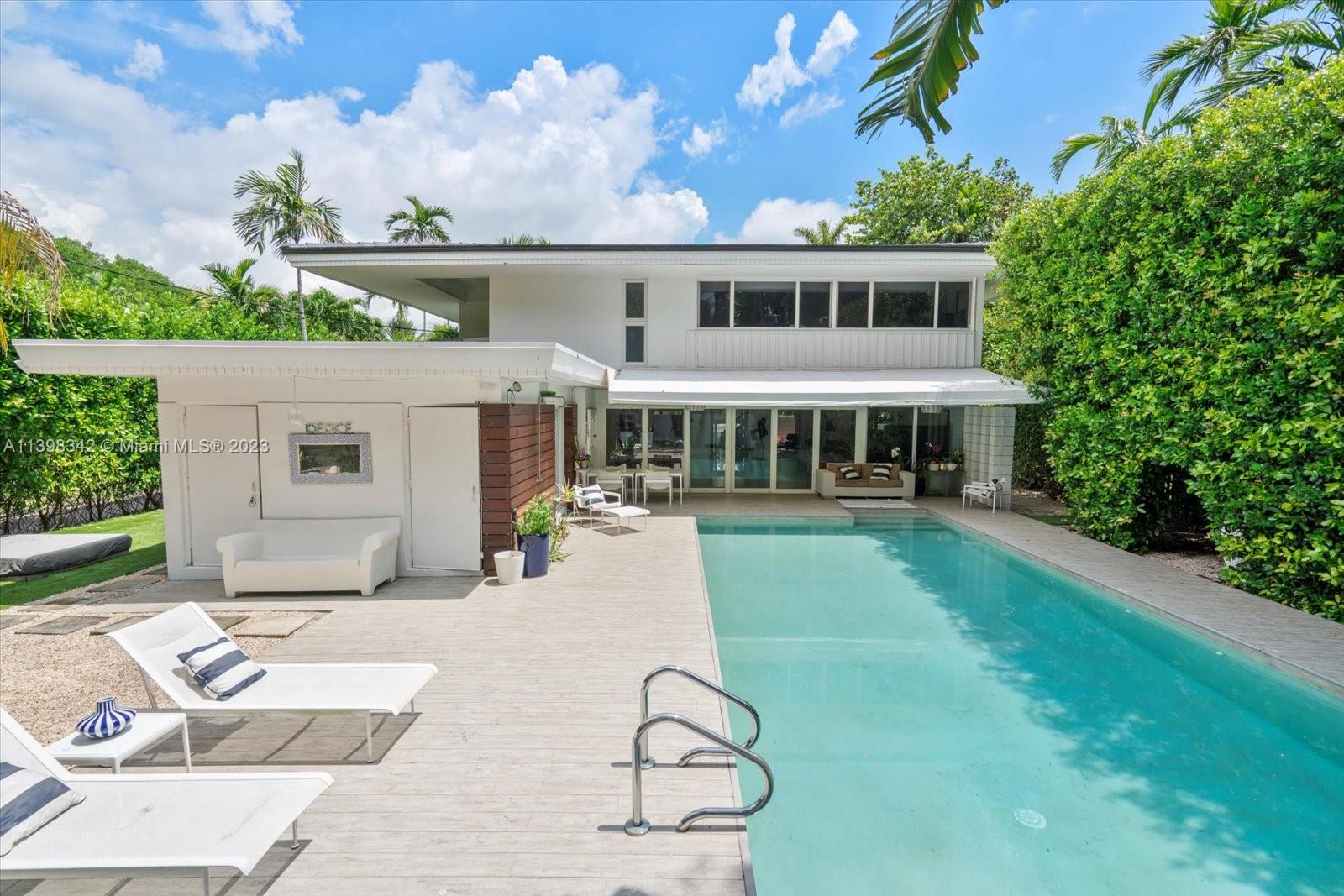 MIAMI SHORES SEC 3 - Residential