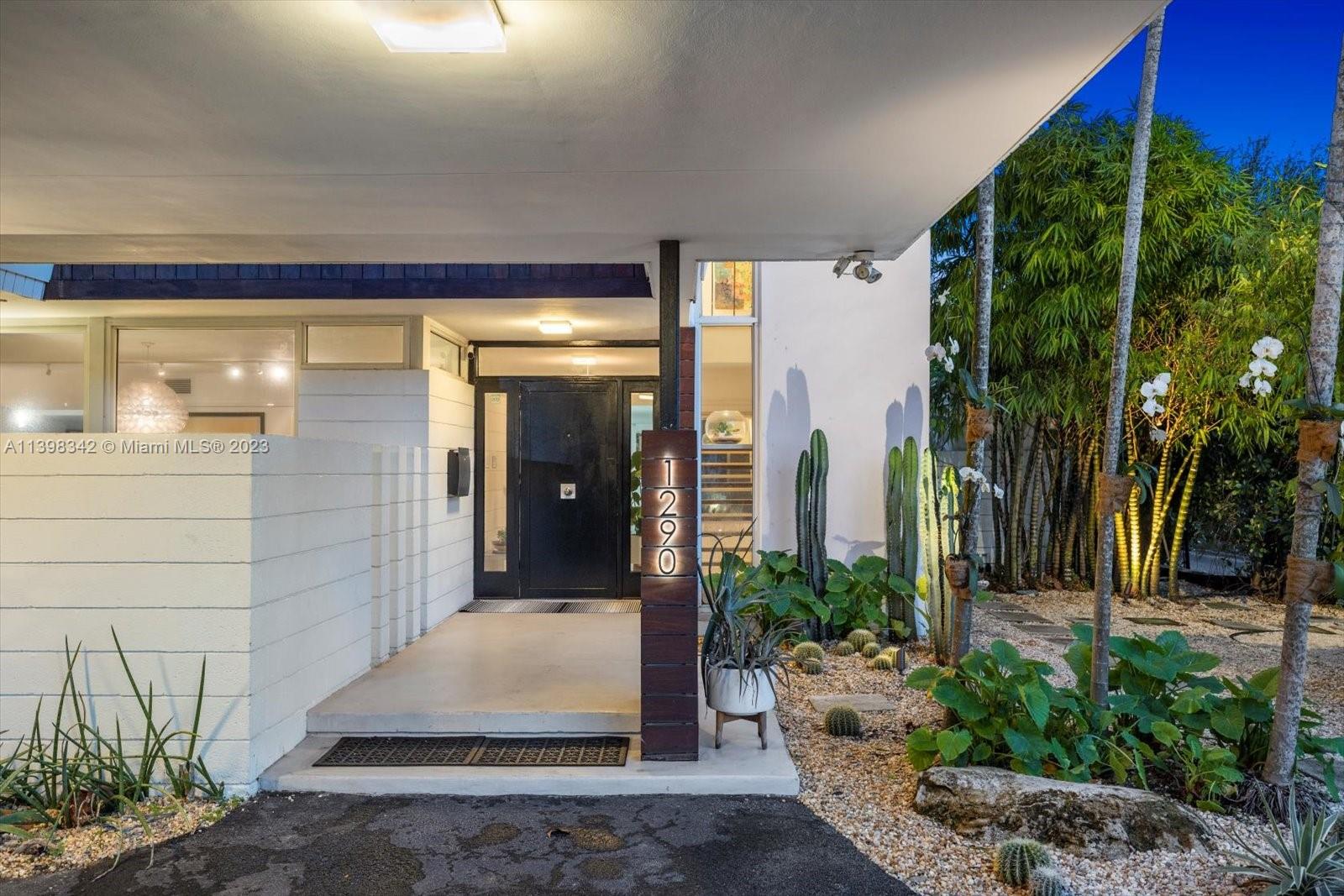 MIAMI SHORES SEC 3 - Residential