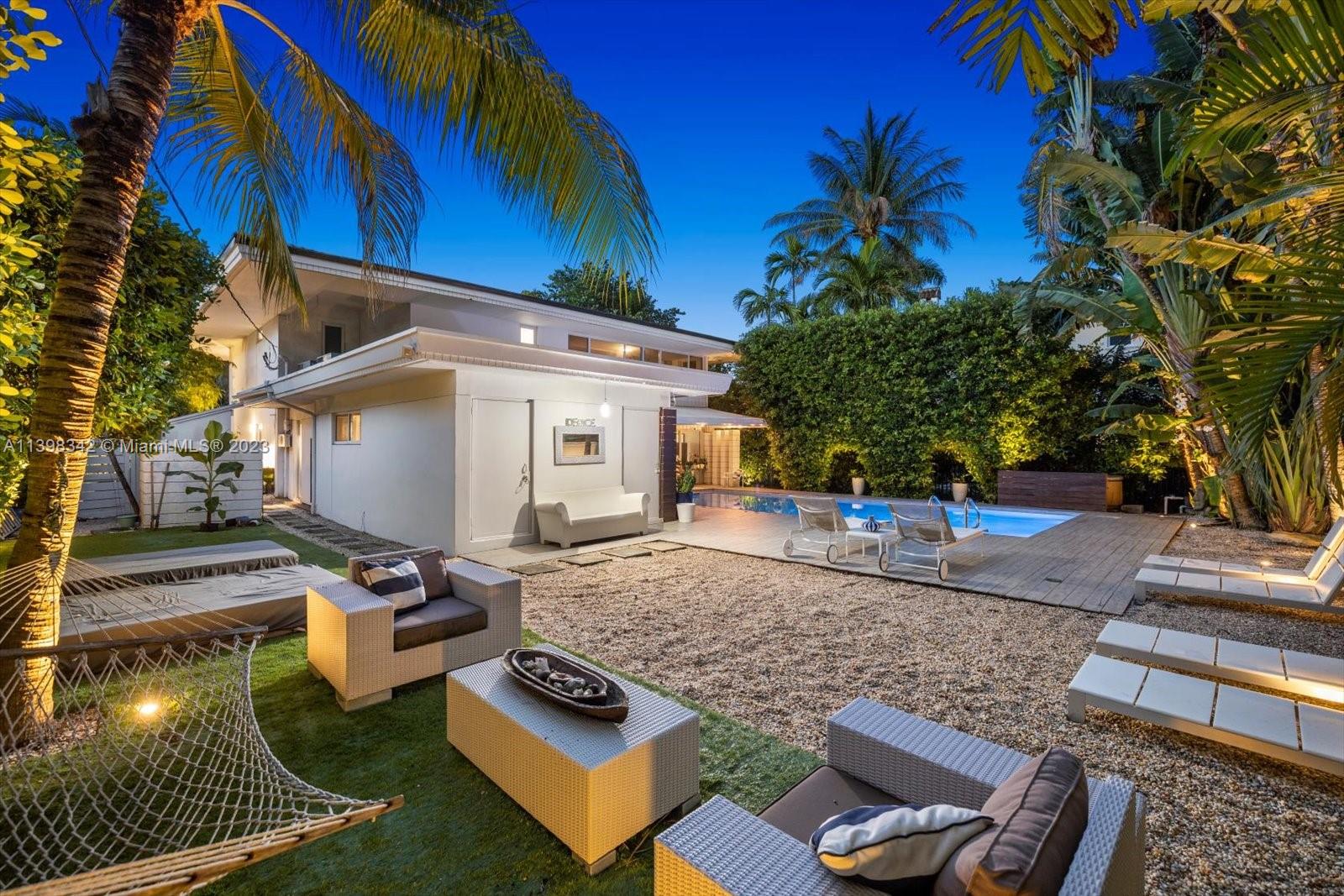 MIAMI SHORES SEC 3 - Residential