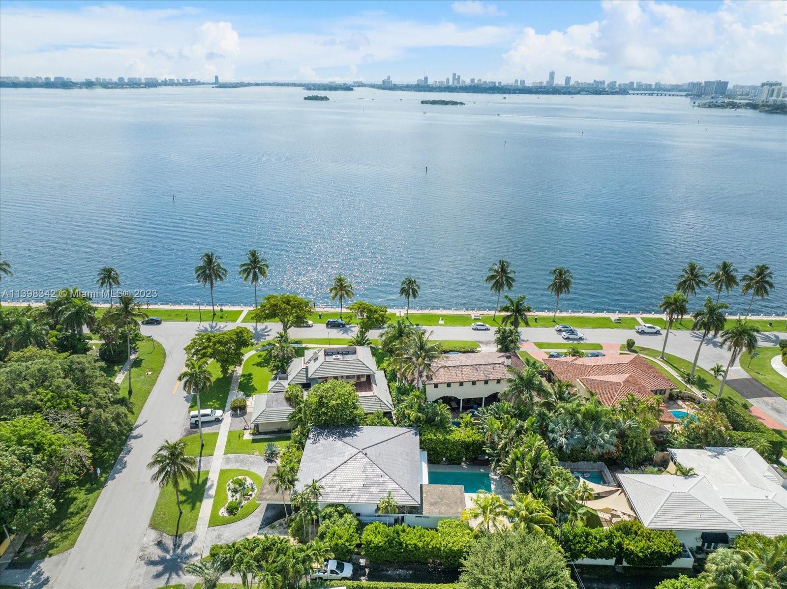 MIAMI SHORES SEC 3 - Residential