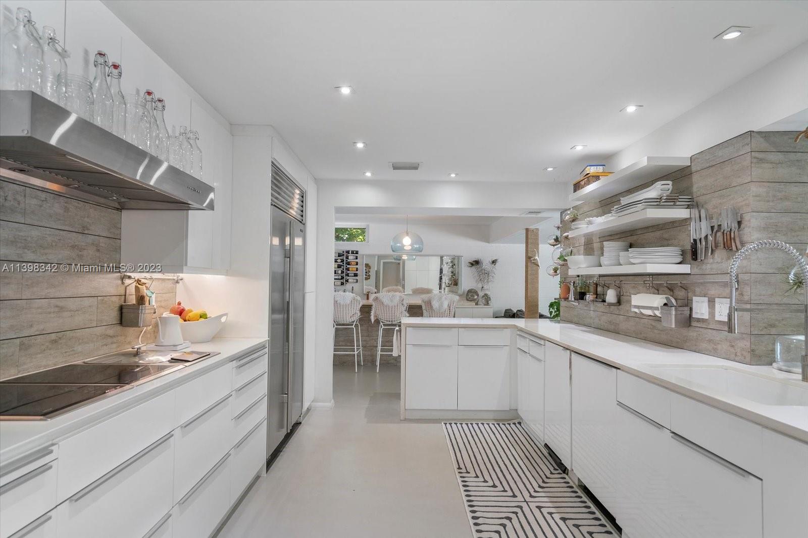 MIAMI SHORES SEC 3 - Residential