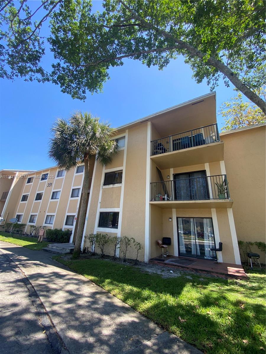 Rental Property at Address Not Disclosed, Pembroke Pines, Miami-Dade County, Florida - Bedrooms: 1 
Bathrooms: 1  - $1,650 MO.