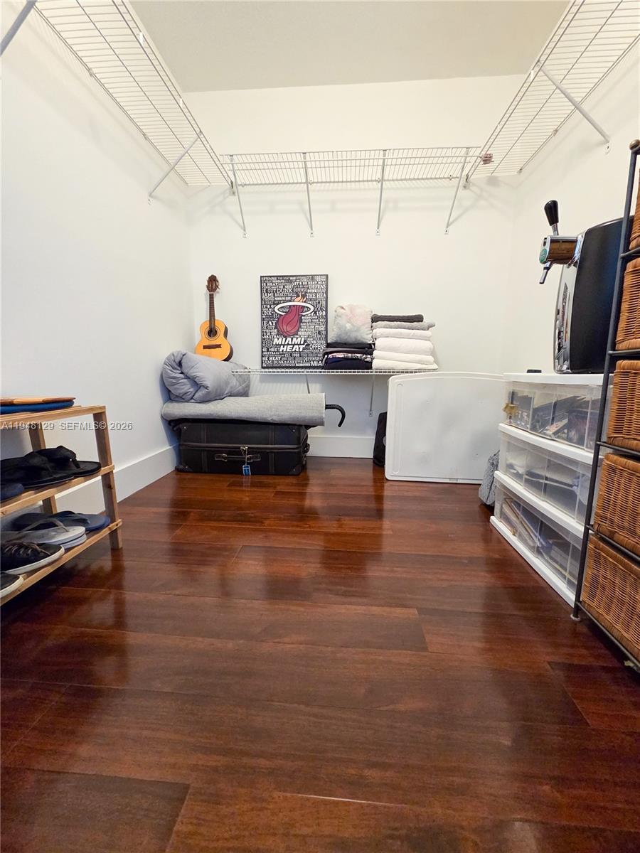 VUE AT BRICKELL CONDO - Residential