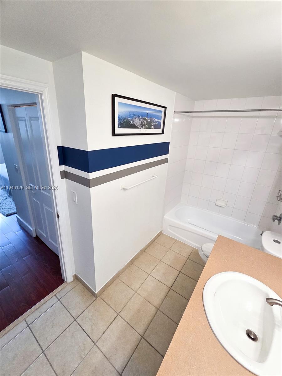 VUE AT BRICKELL CONDO - Residential