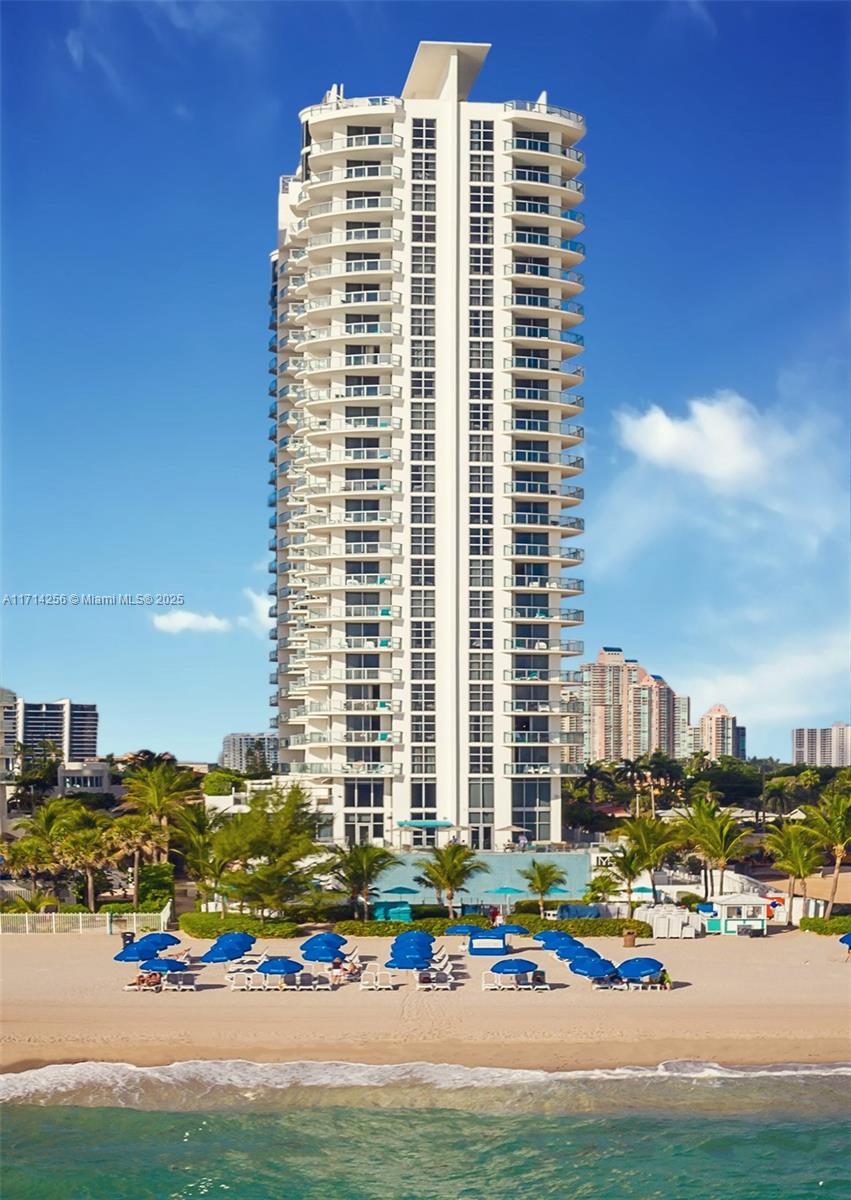 Property for Sale at 18683 Collins Ave 1110, Sunny Isles Beach, Miami-Dade County, Florida - Bedrooms: 1 
Bathrooms: 1  - $675,000