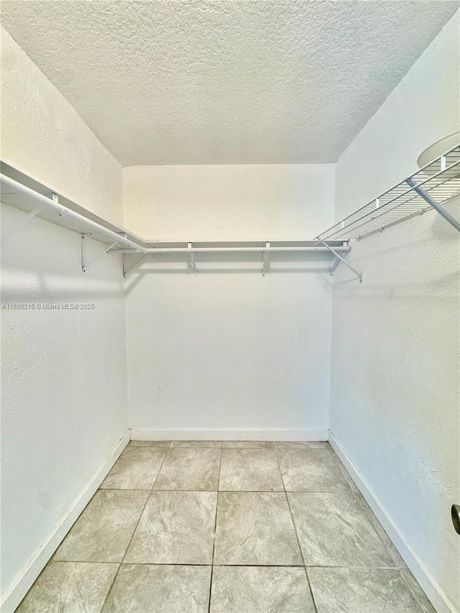 BLACK CREEK VILLAS - Residential