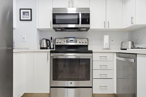 Tiny photo for 17375 Collins Ave #1506, Sunny Isles Beach, FL 33160 (MLS # A11972409)