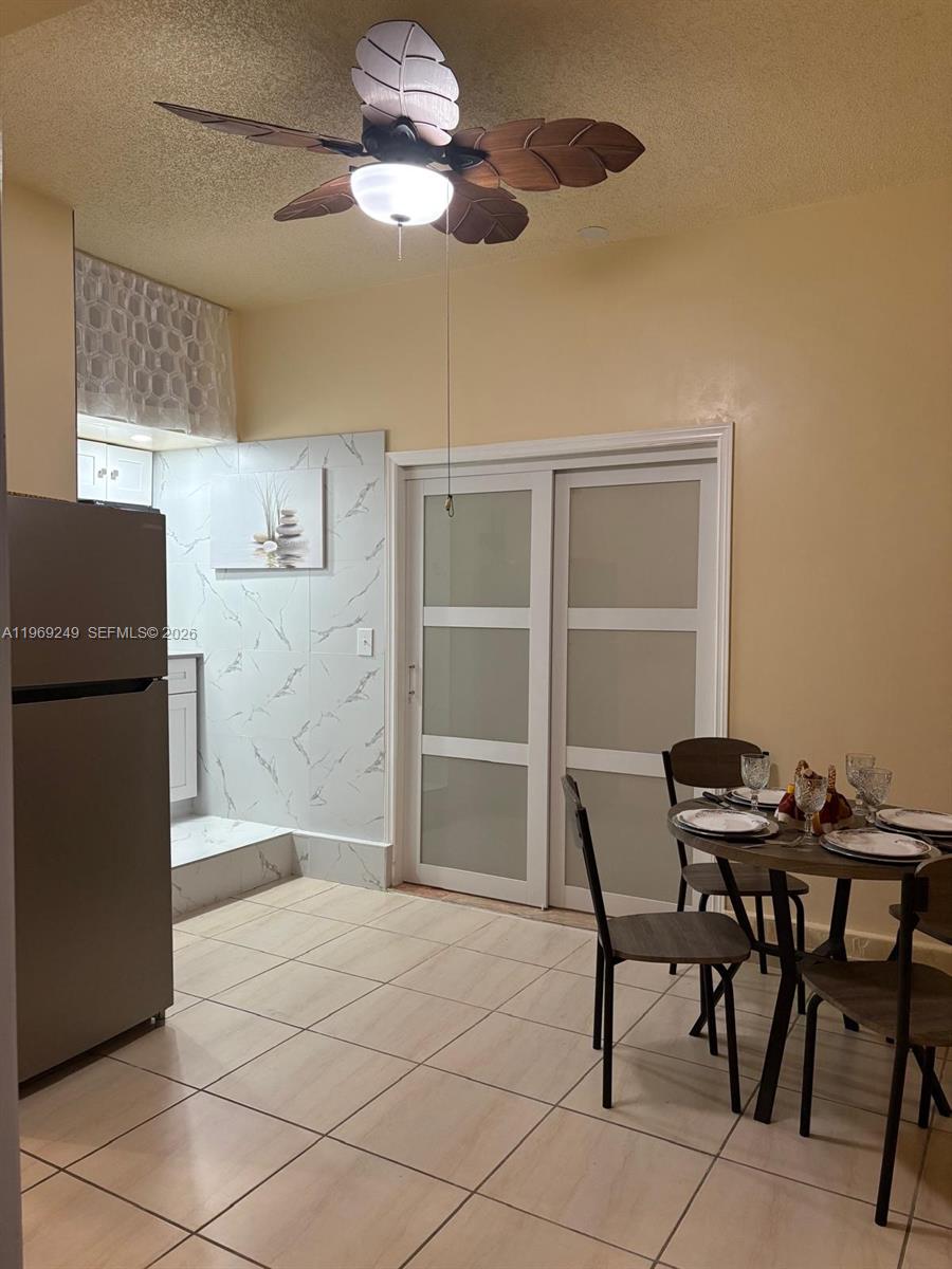 IMPERIAL GROUP - Residential Lease