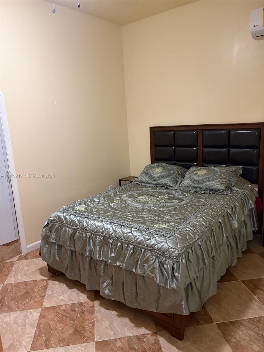 IMPERIAL GROUP - Residential Lease