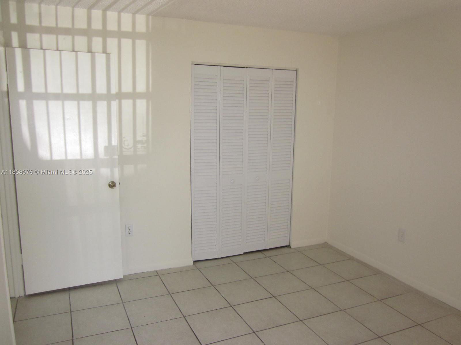 SPANISH TRACE CONDO - Residential Lease