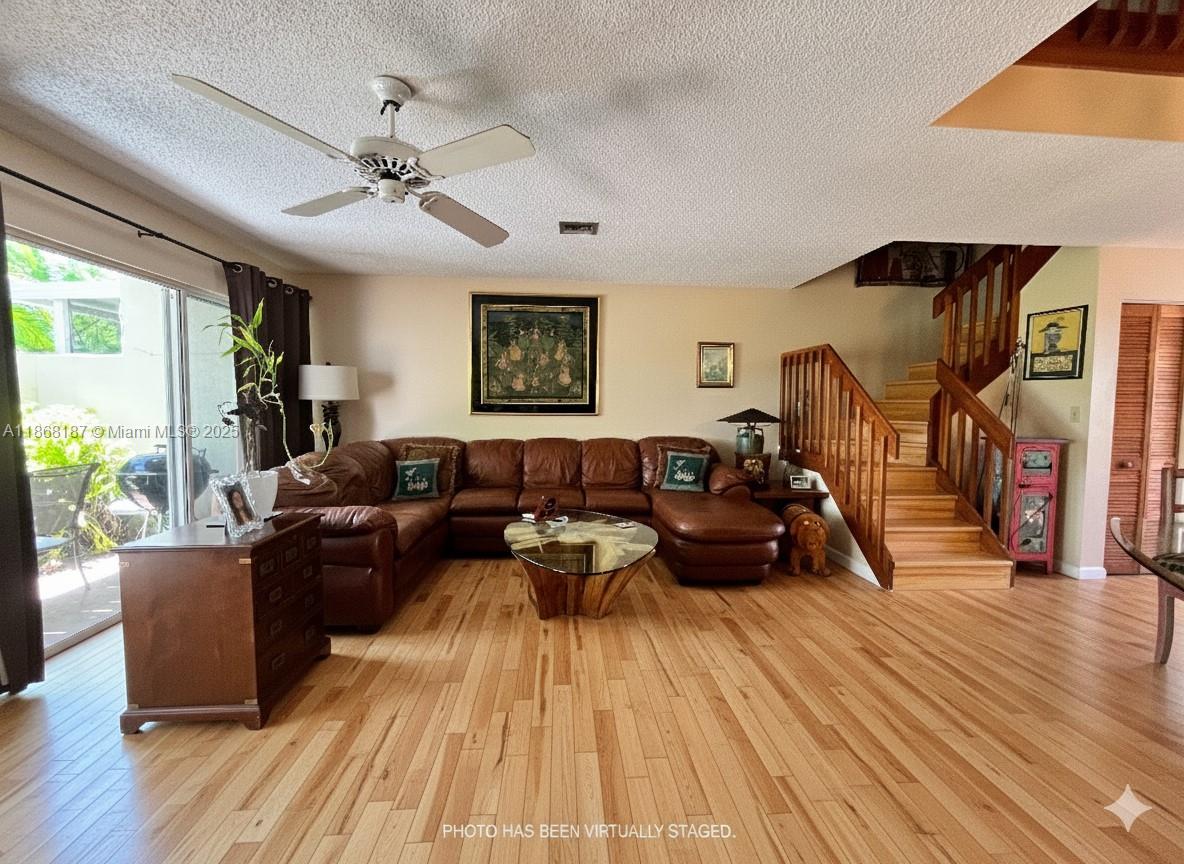 WOODLAKE SHORES - Residential