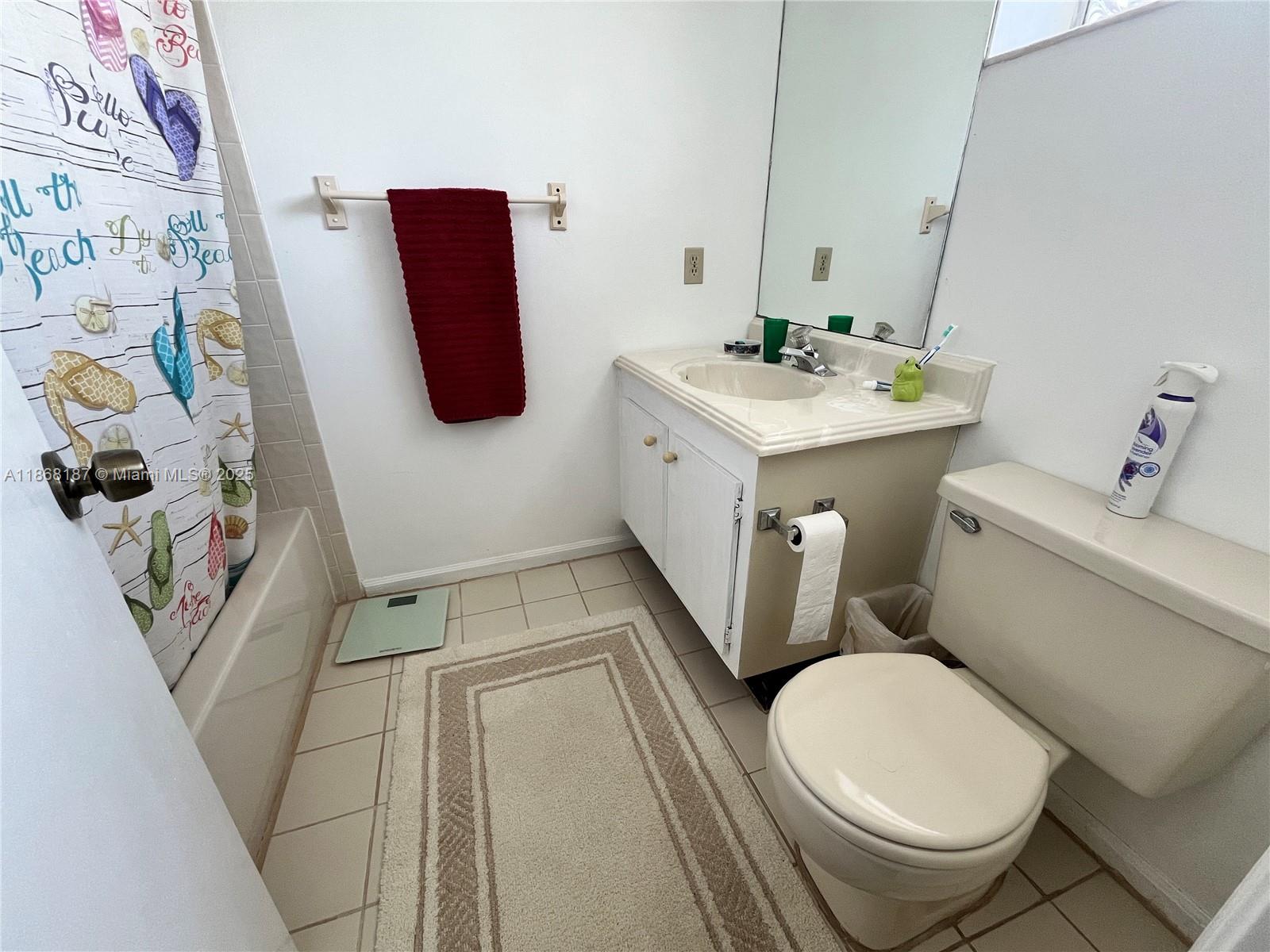 WOODLAKE SHORES - Residential