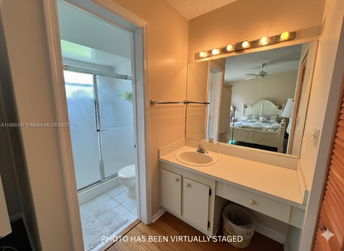 WOODLAKE SHORES - Residential