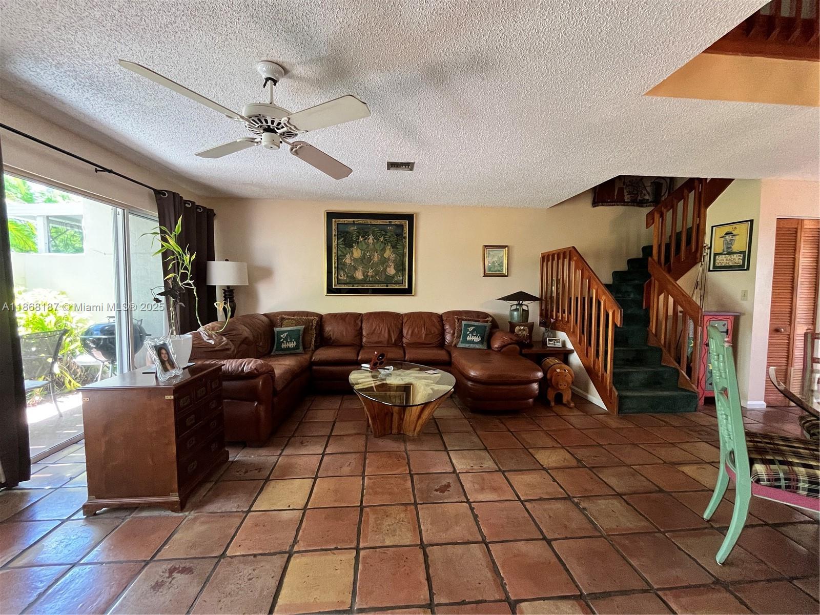 WOODLAKE SHORES - Residential