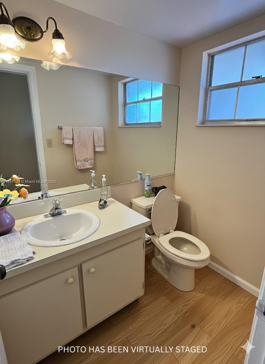 WOODLAKE SHORES - Residential