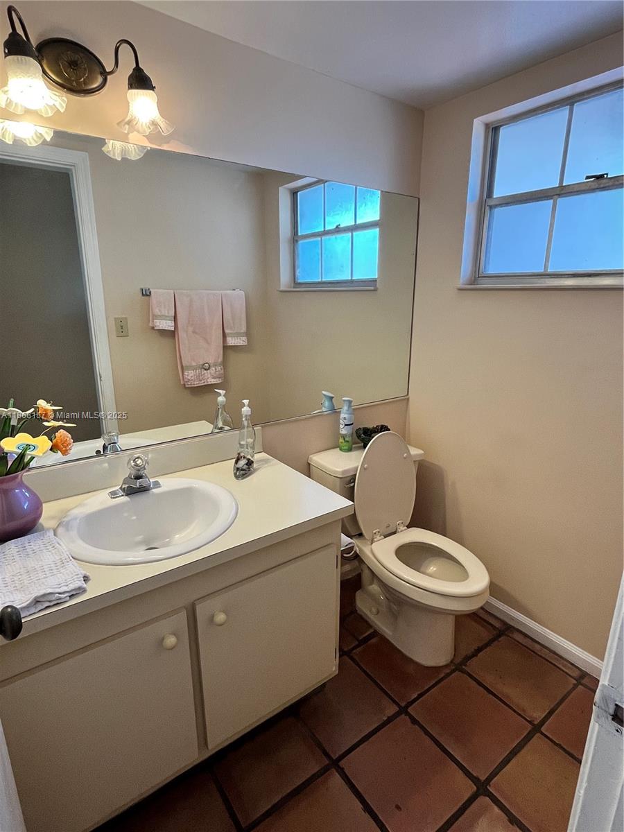 WOODLAKE SHORES - Residential