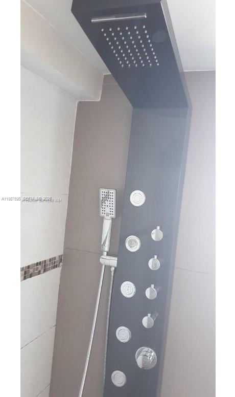 JEFFERSON PARK CONDO - Residential Lease