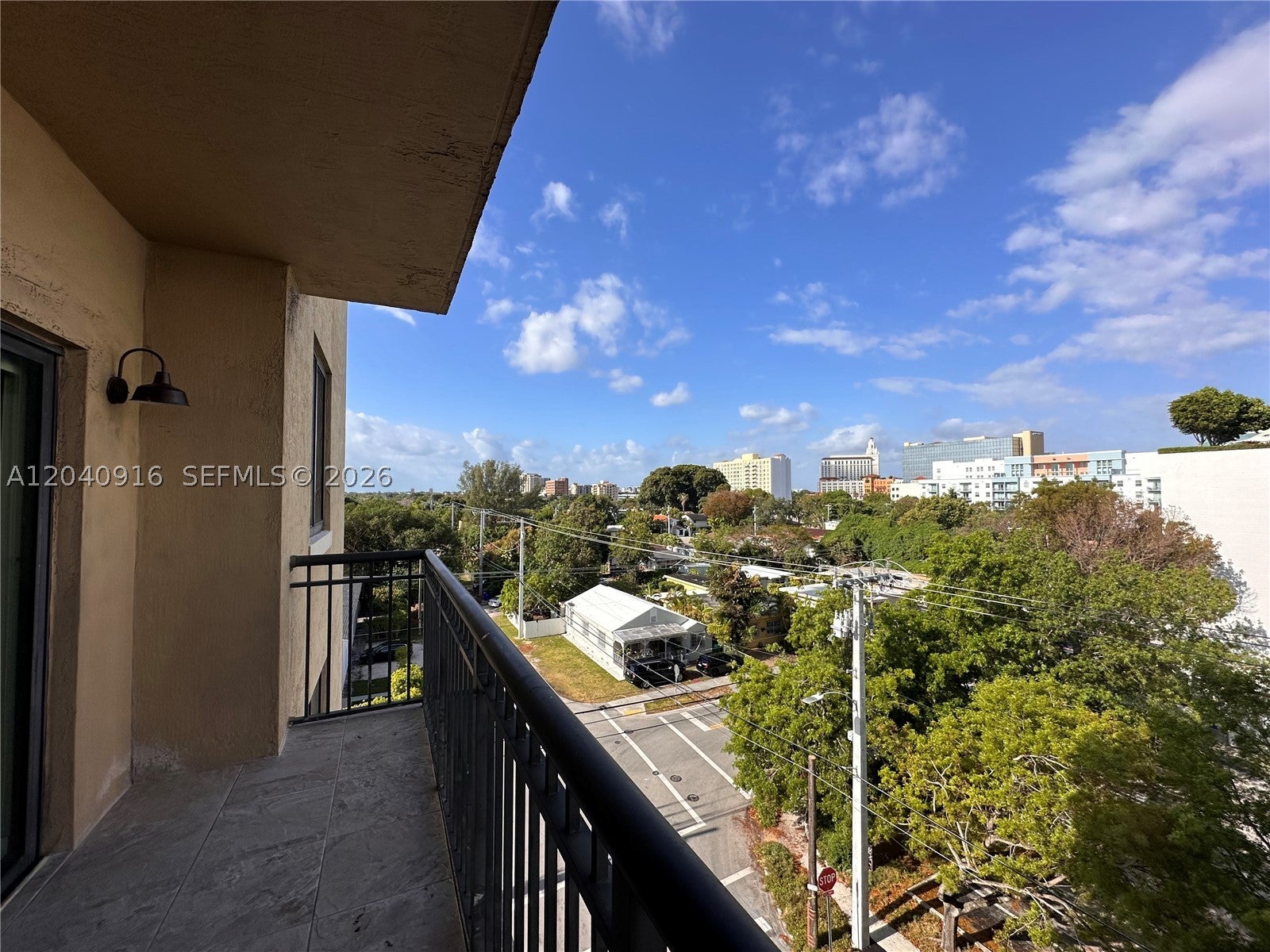 3590 Coral Way 611