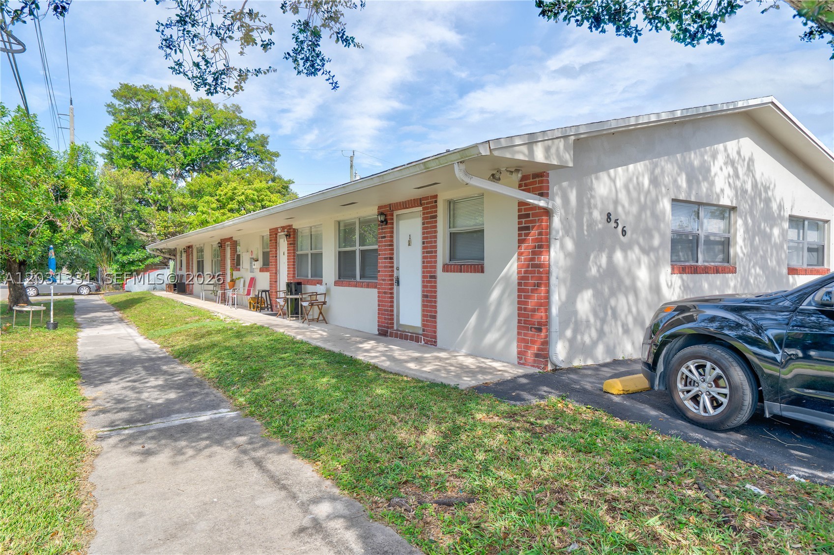 Photo 1 of 15 — 856 SW 10th St 1, Hallandale Beach, FL 33009