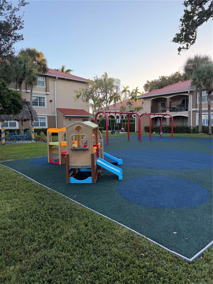 MARQUESA CONDO - Residential Lease