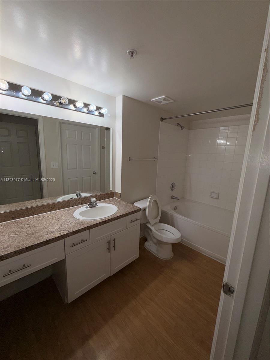 MARQUESA CONDO - Residential Lease