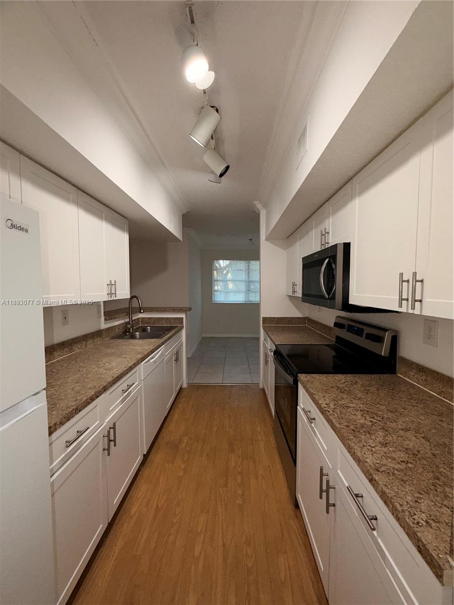 MARQUESA CONDO - Residential Lease