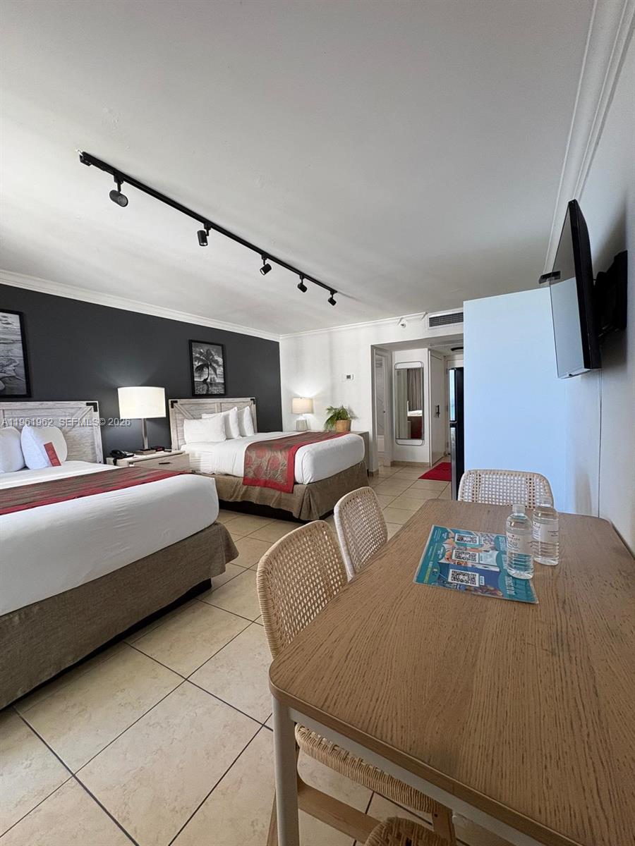 THE AVENTURA BEACH CLUB C - Residential