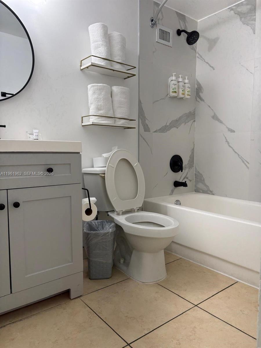 THE AVENTURA BEACH CLUB C - Residential