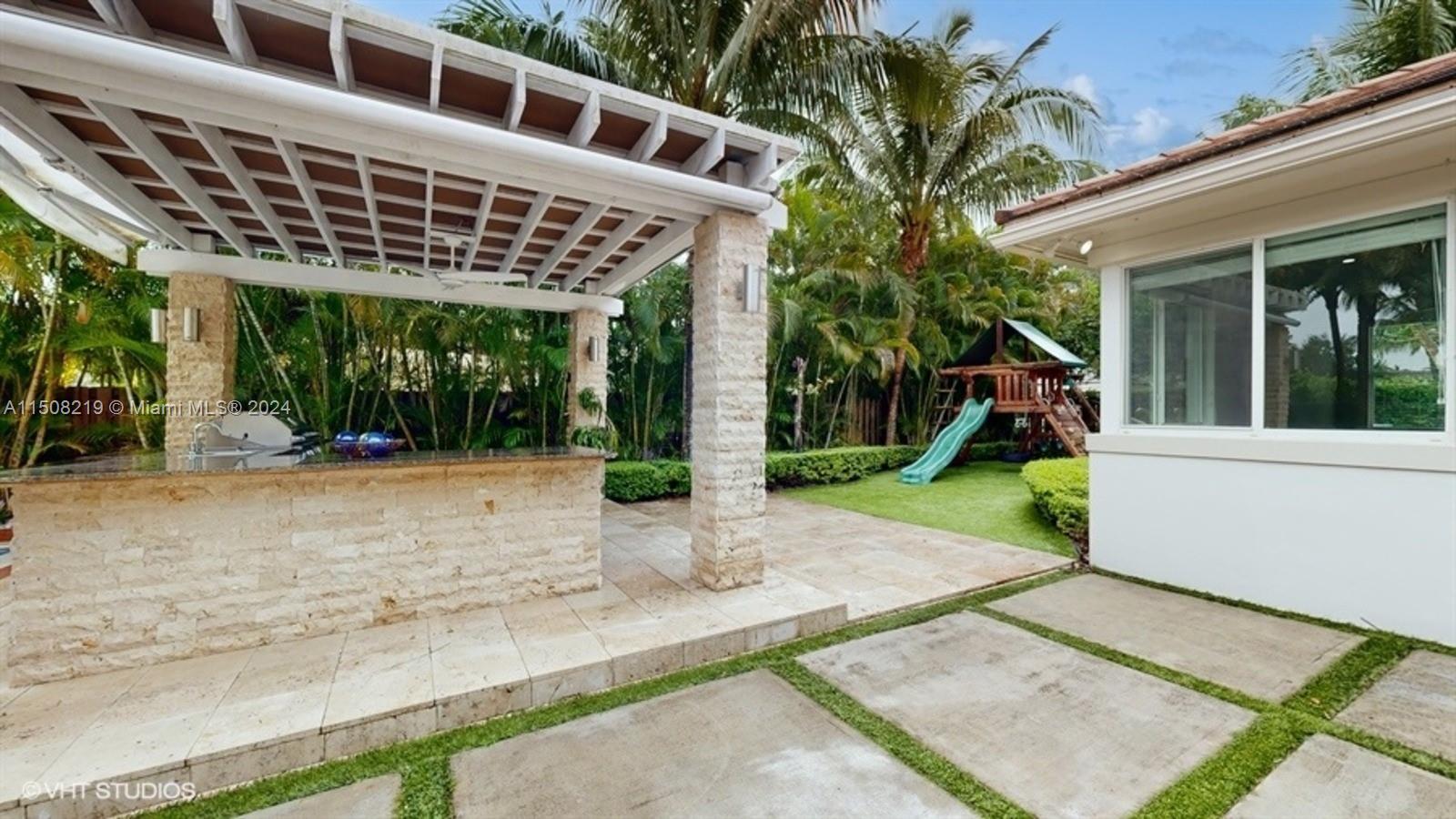 OAK RIDGE FALLS THIRD ADD - Residential