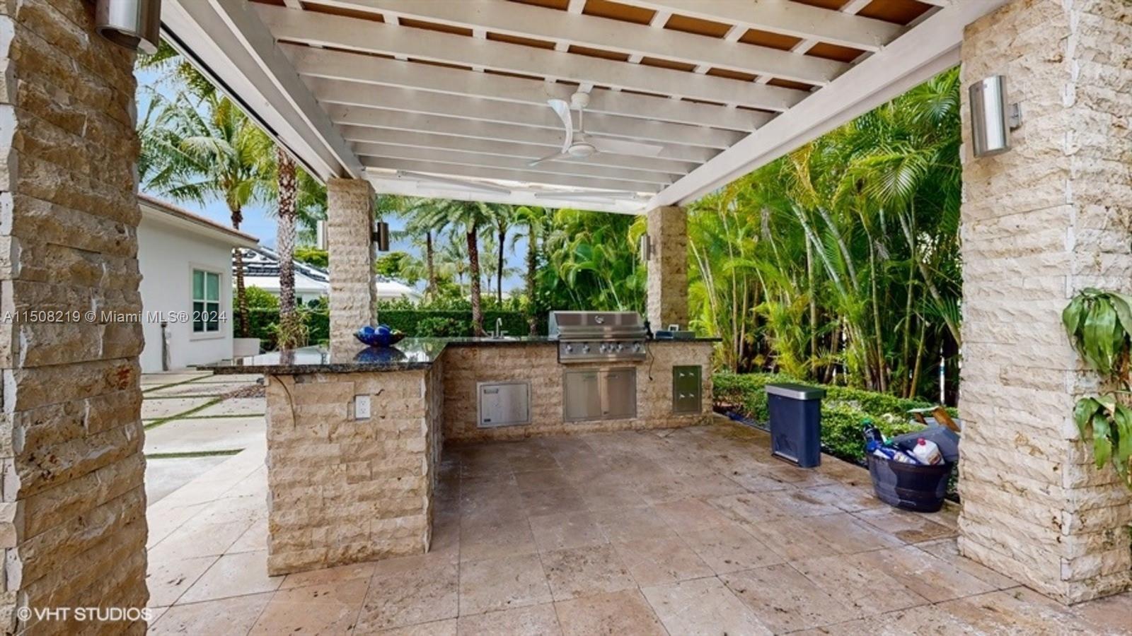 OAK RIDGE FALLS THIRD ADD - Residential