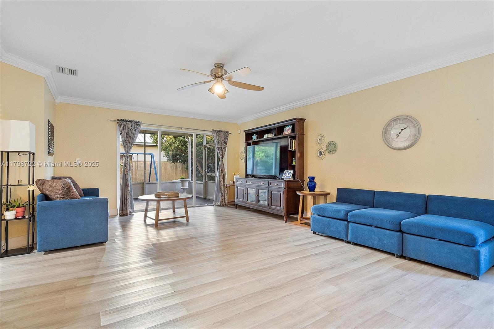 4161 W Silverado Cir