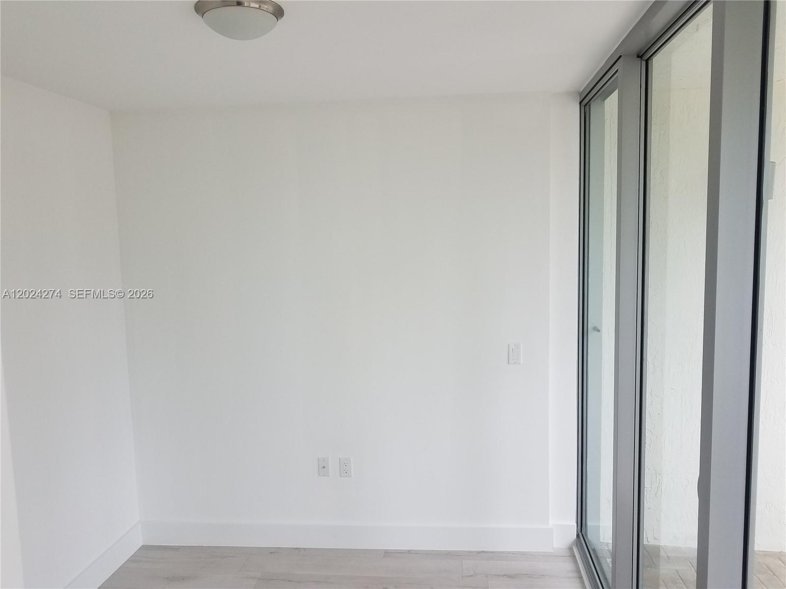 PELORO CONDO - Residential