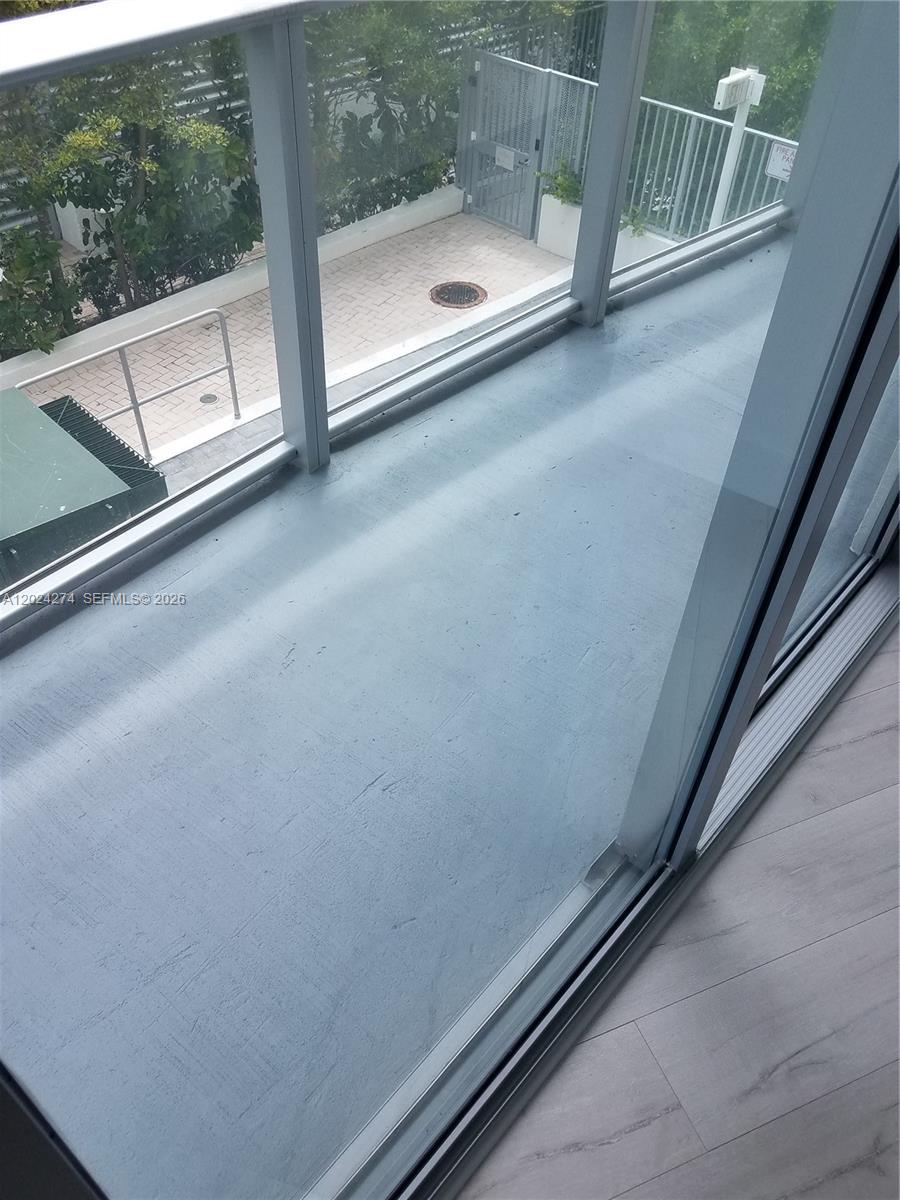 PELORO CONDO - Residential